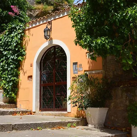 Blue Mediterranean Flat